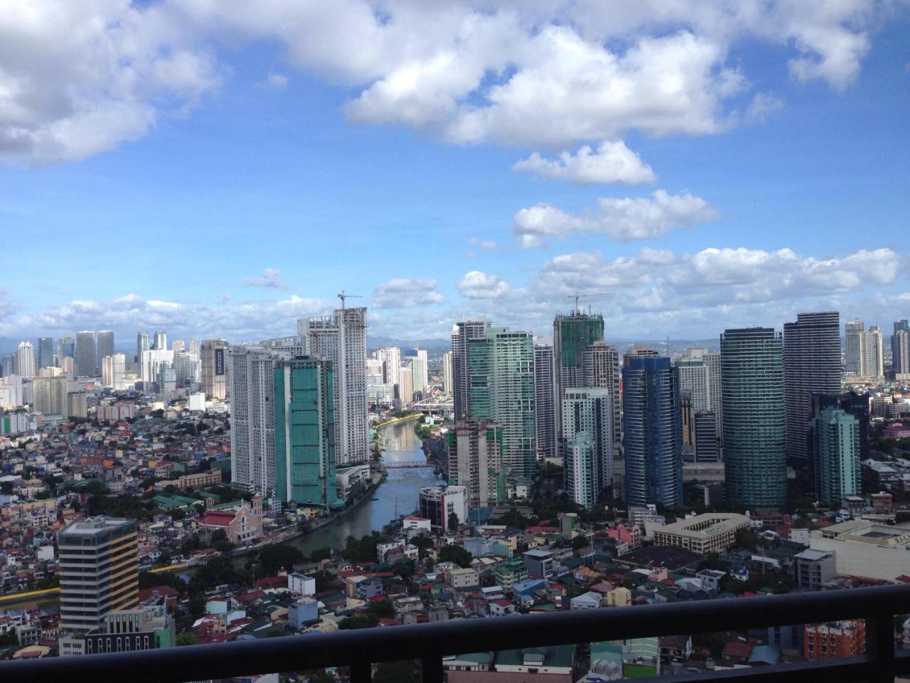 Seven Doors Aparthotels In Gramercy Makati Makati City Exteriér fotografie